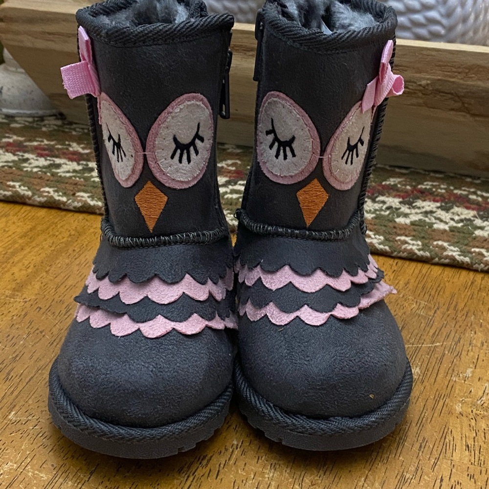 Harper Canyon winter Girls Boots size 5
